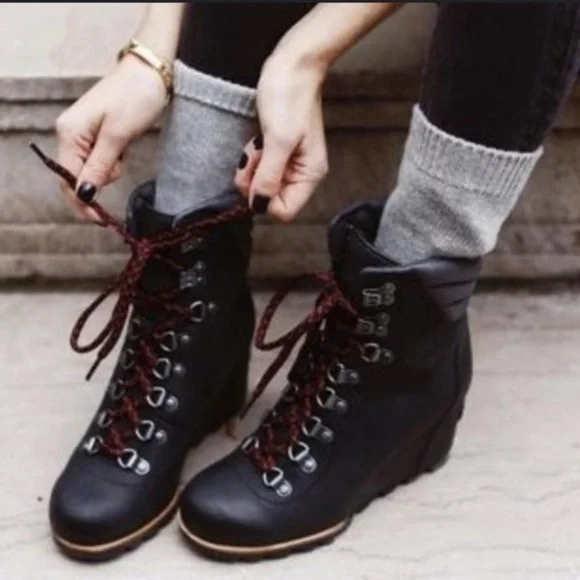 SOREL WOMEN'S CONQUEST WEDGE WATERPROOF SNOW BOOTS  7 - Picture 2 of 16